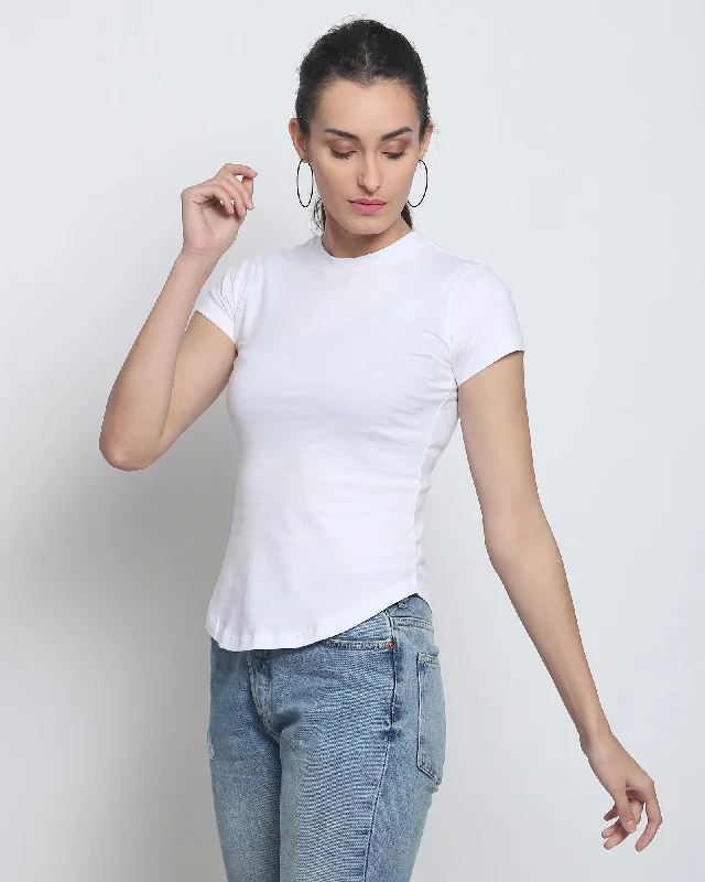  Laid - back Women's StyleWomen Crew Neck Top: Solid White