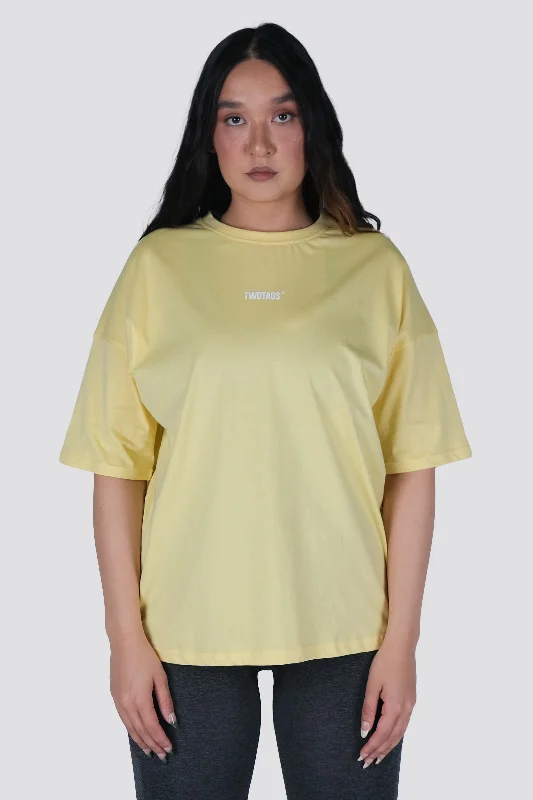  Sophisticated Women's TailoredPlacid Oversized T-Shirt - Yellow