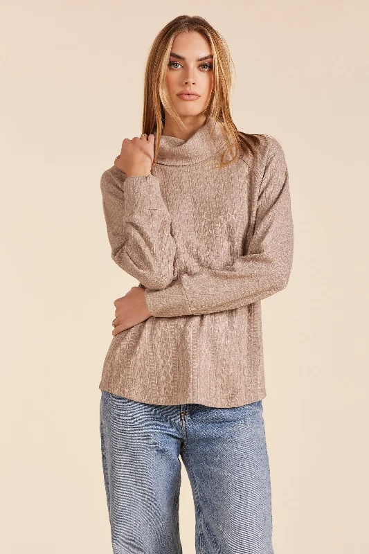  Sophisticated Women's TailoredFUNNEL NECK TOP