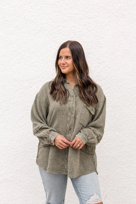  Classic Women's TweedTrina Gauze Button Down | Olive