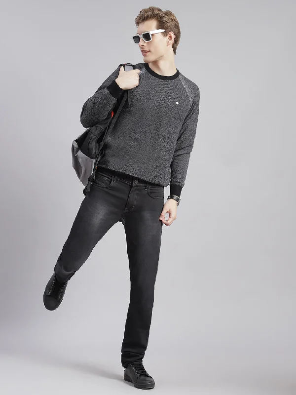 Men Black Solid Round Neck Full Sleeve Sweaters/Pullovers