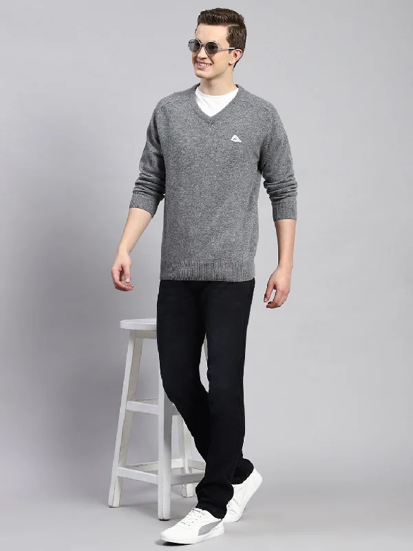 Men Grey Solid Pullover